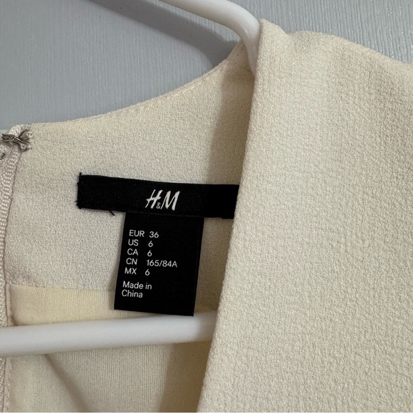 H&M Cream Midi V-Neck Pencil Dress Size 6 - Picture 3 of 9